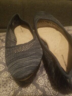 Ballet flats